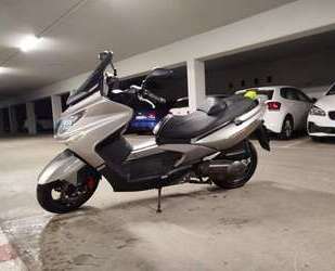 Kymco Xciting 300i 