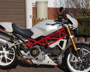 Ducati Monster S4R Gebrauchtwagen