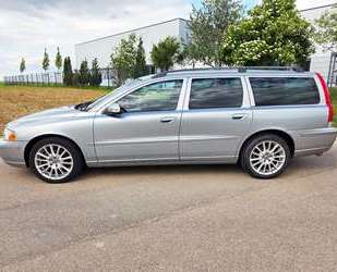 Kia V70 