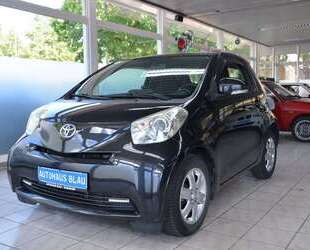 Toyota iQ 