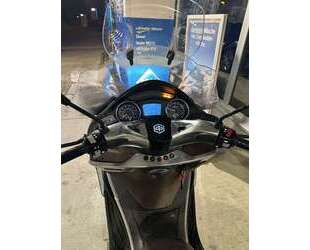 Piaggio X 10 Gebrauchtwagen