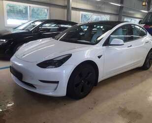 Tesla Model 3 Gebrauchtwagen