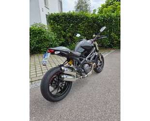 Ducati Monster 1100 