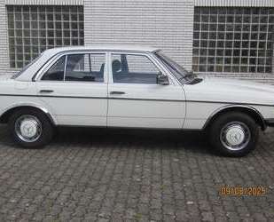 Mercedes-Benz 230 Gebrauchtwagen