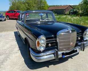 Mercedes-Benz 220 Gebrauchtwagen