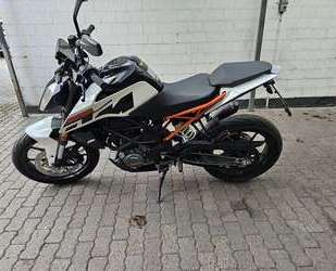 KTM 125 Duke Gebrauchtwagen