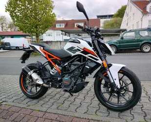 KTM 125 Duke Gebrauchtwagen