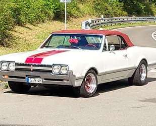 Oldsmobile Cutlass 