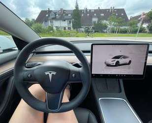 Tesla Model 3 Gebrauchtwagen