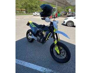 Husqvarna 701 Supermoto Gebrauchtwagen