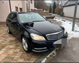 Mercedes-Benz 220 Gebrauchtwagen