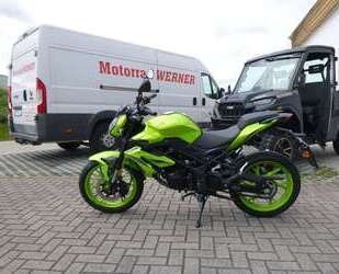 Benelli BN 125 