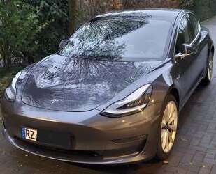 Tesla Model 3 Gebrauchtwagen