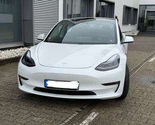 Tesla Model 3 Gebrauchtwagen