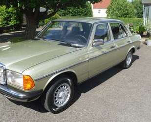 Mercedes-Benz 230 Gebrauchtwagen