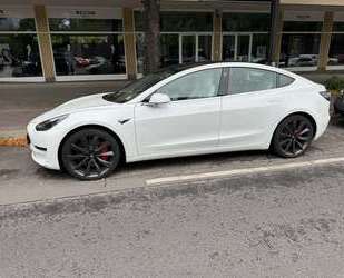 Tesla Model 3 Gebrauchtwagen
