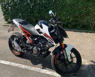 KTM 125 Duke Gebrauchtwagen
