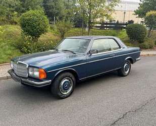 Mercedes-Benz 230 Gebrauchtwagen