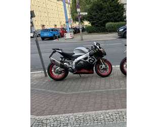 Aprilia RSV4 