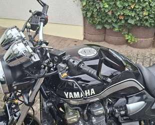 Yamaha XJR 1300 