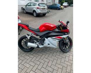Yamaha YZF-R125 