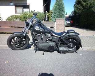 Harley Davidson Dyna Street Bob Gebrauchtwagen