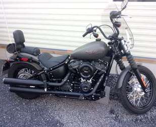 Harley Davidson Dyna Street Bob Gebrauchtwagen