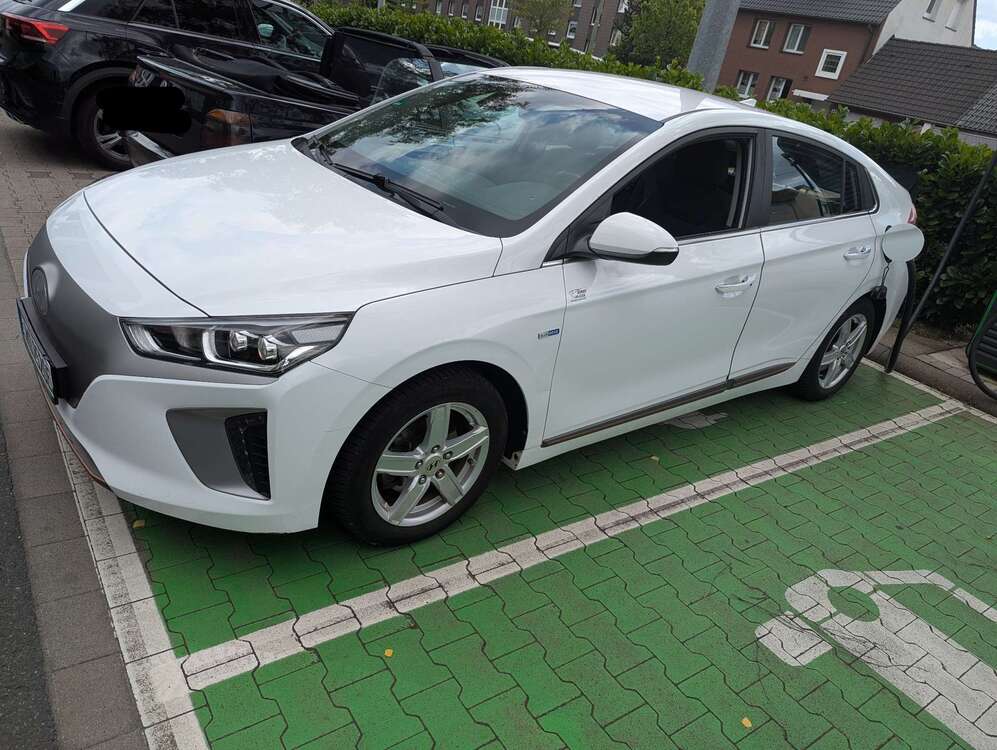 Ioniq