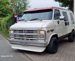 Chevrolet Chevy Van 