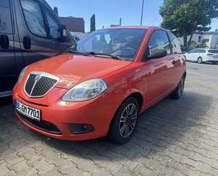 Volvo Ypsilon 