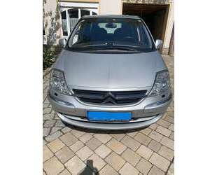 Peugeot C8 
