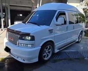 GMC Savana 