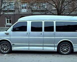 GMC Savana 