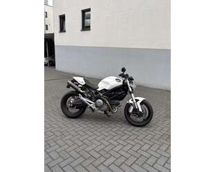 Ducati Monster 696 Gebrauchtwagen