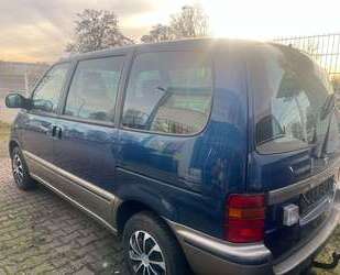 Nissan Serena Gebrauchtwagen
