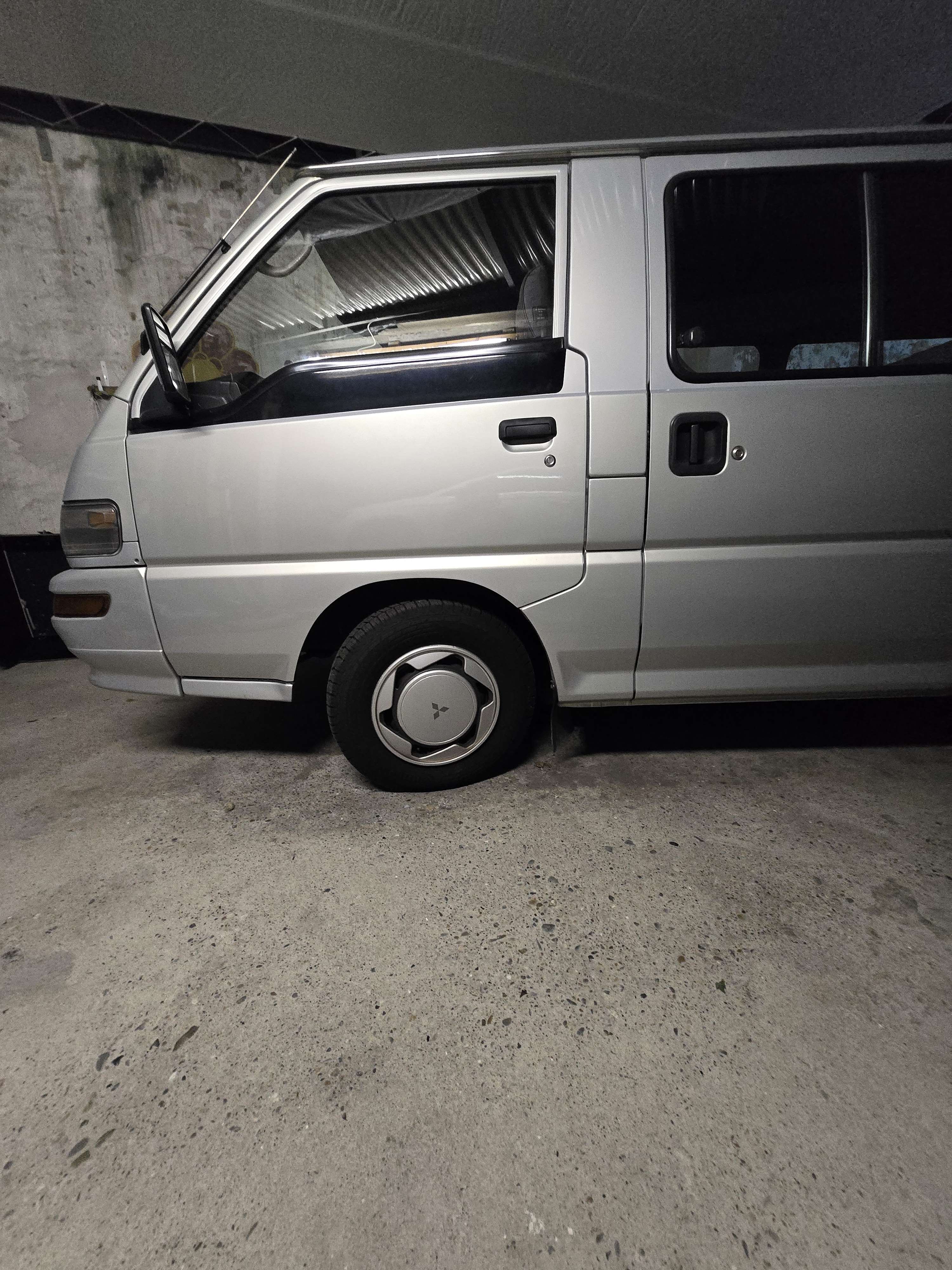 L300