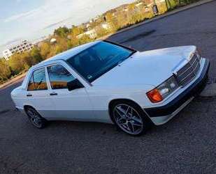 Mercedes-Benz 190 