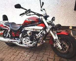 Hyosung Aquila 650 