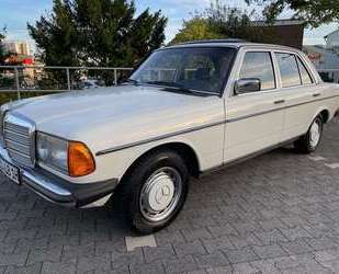 Mercedes-Benz 230 Gebrauchtwagen