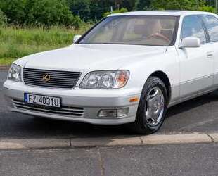 Lexus LS 400 