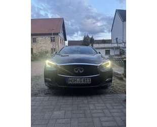 Mercedes-Benz Q30 