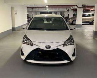 Peugeot Yaris 