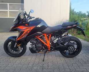 KTM 1290 Super Duke GT 