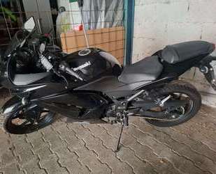 Kawasaki Ninja 250 R Gebrauchtwagen