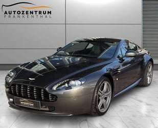 Aston Martin Vantage 