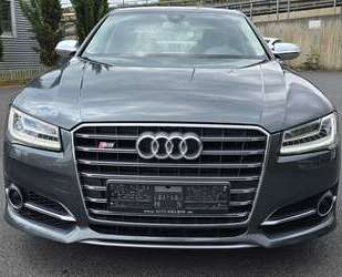 VW S8 