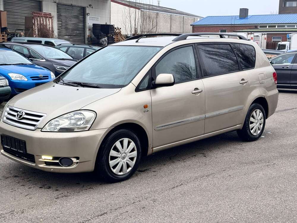 Avensis Verso