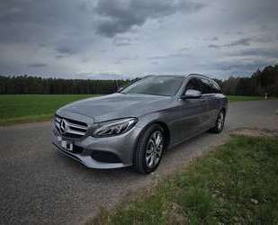 Mercedes-Benz 220 Gebrauchtwagen