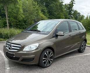 Mercedes-Benz B 180 Gebrauchtwagen