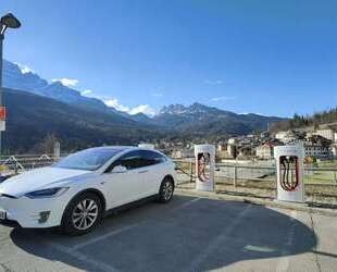 Tesla Model X Gebrauchtwagen